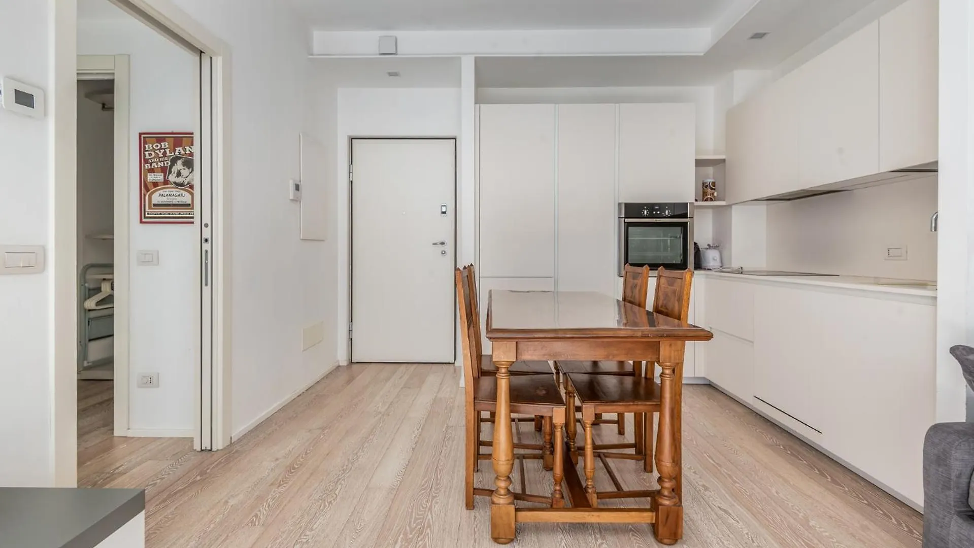 Apartment Ferienwohnung Milano Duomo - Corso Italia 34 Bonsai 2 Pax Wi-Fi